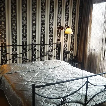 Orphey 4* בנסקו